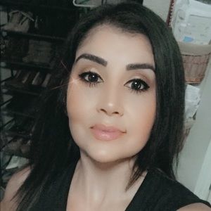 Meet your Posher, Rocio